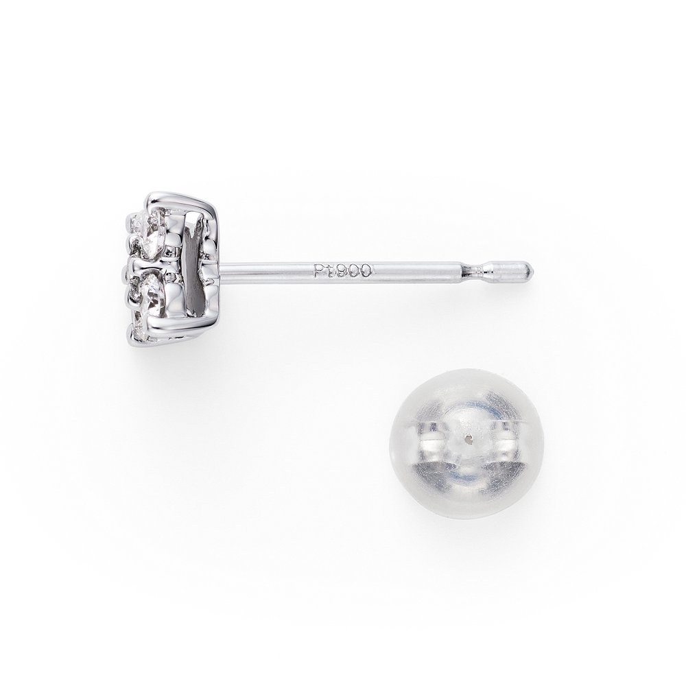 プラチナ ダイヤモンドピアス│ロイヤルアッシャー