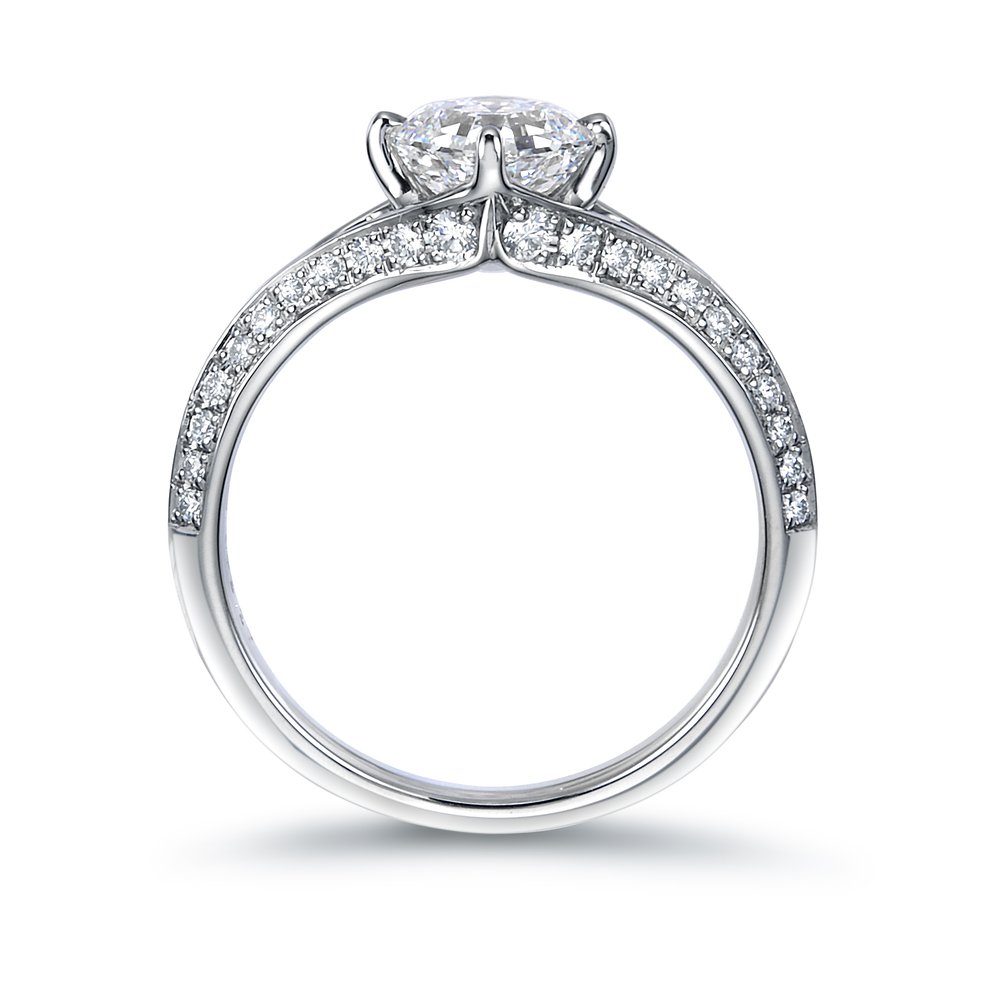 ロイヤル・アッシャー・カット プラチナ ダイヤモンドリング│ロイヤルアッシャー